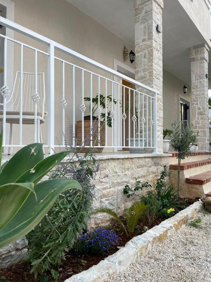 Tani'S House Βίλα Σαράντα Εξωτερικό φωτογραφία